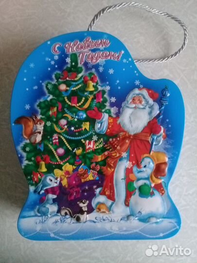 Коробка для новогоднего подарка