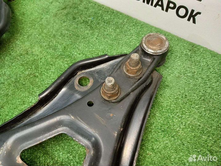 Рычаг передней подвески Renault Kangoo