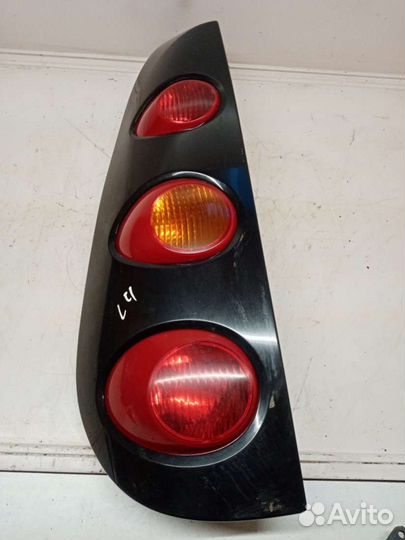 Фонарь задний левый SMART Forfour 1