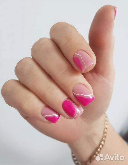 Маникюр, педикюр