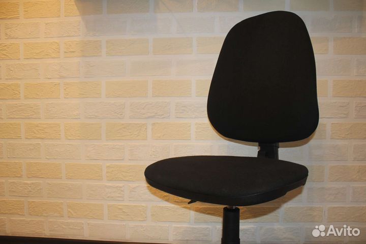 Компьютерное кресло