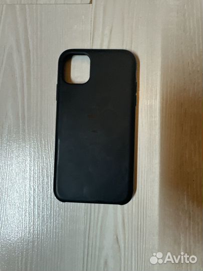 Чехол на iPhone 11