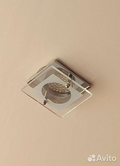 Светильники потолочные,светодиодные в наличии 8 шт