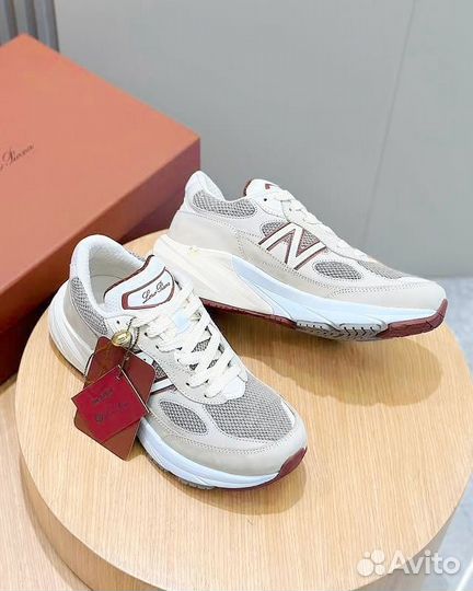 Кроссовки женские бежевые new balance