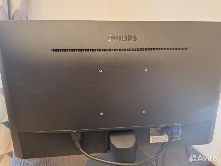 Монитор Philips 243v