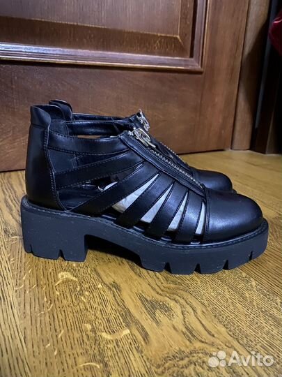 Туфли женские кожаные 35