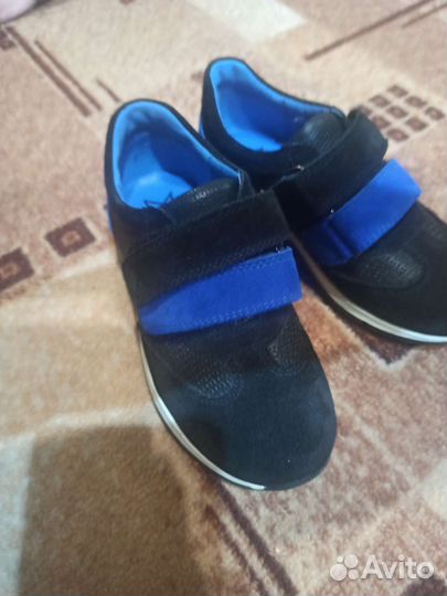 Кроссовки детские новые