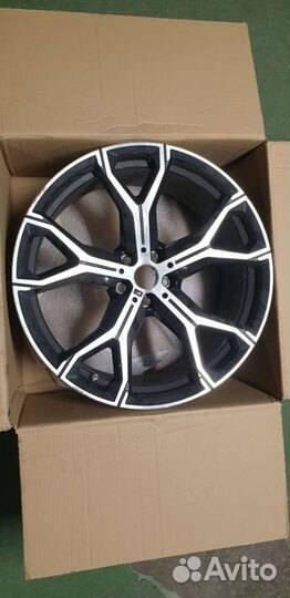 Литой диск BMW Y-Spoke 741m 10,5J x 21 et43 30 R21