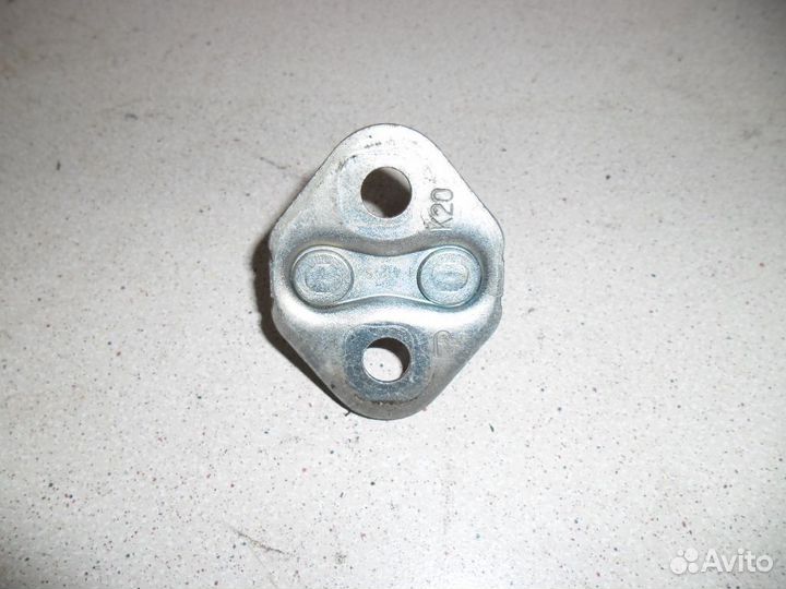 Ответная часть замка двери 72135sdaa01 Elysion RR