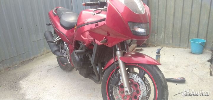 Suzuki RF 400 VC красноголовый