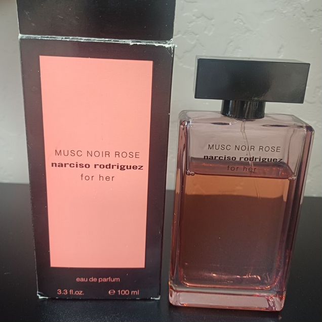 Narciso rodriguez for her