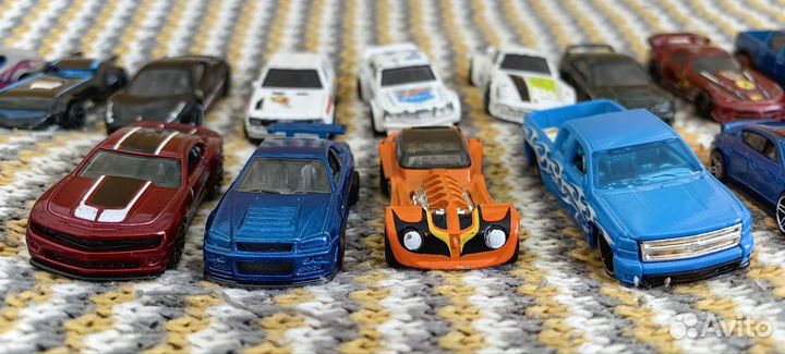 Hot wheels машинки