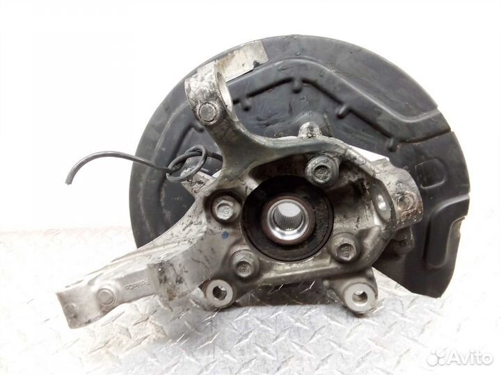 Кулак поворотный правый Ford Explorer 5 BB533K170A