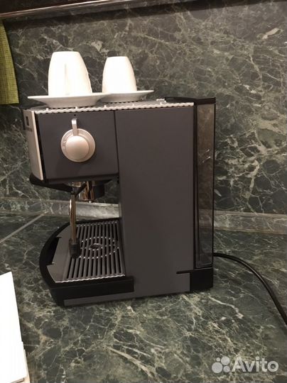 Кофемашина Nespresso krups