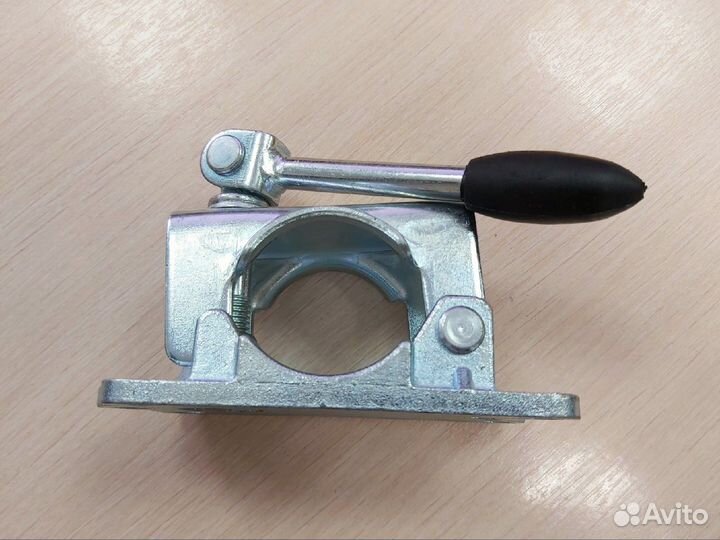 Хомут опорного колеса прицепа D48, с откидной ру