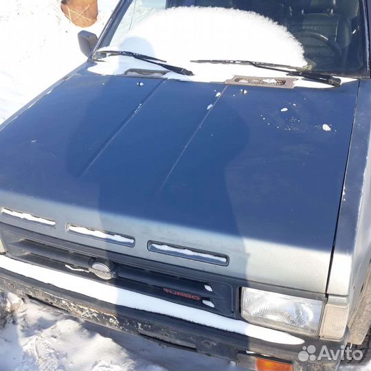Nissan terrano капот