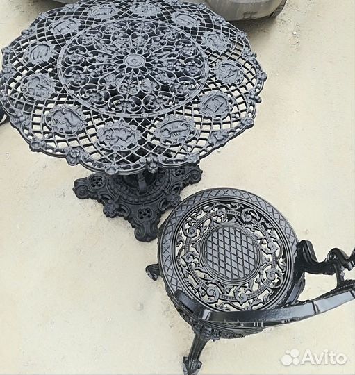 Стол гороскоп из чугуна