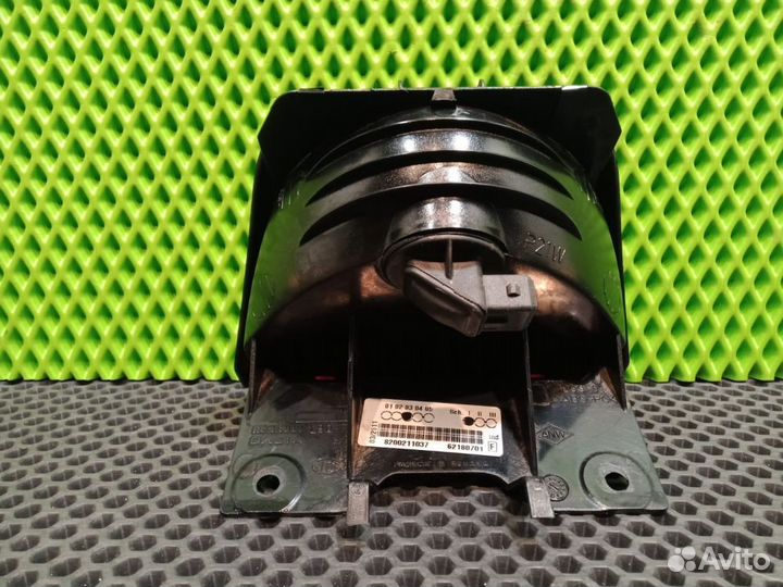 Фонарь задний (стоп сигнал) Renault Logan l