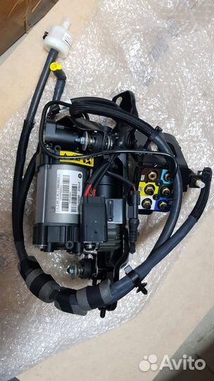 Компрессор пневмоподвески jeep WK 2