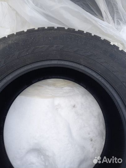 Nokian Tyres Hakkapeliitta 9 SUV 265/60 R18