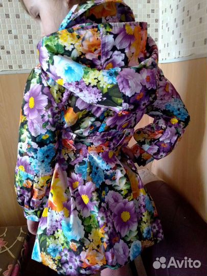 Плащ для девочки 104-110