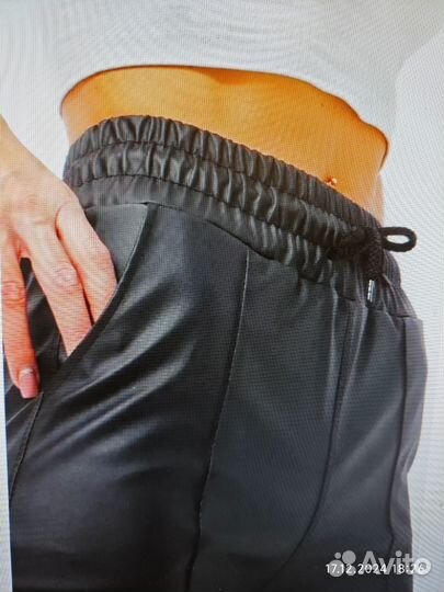 Брюки из экокожи женские черные