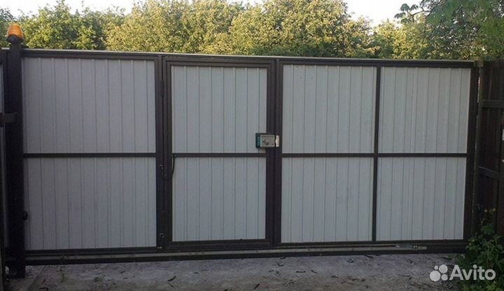 Откатные ворота с калиткой и с установкой