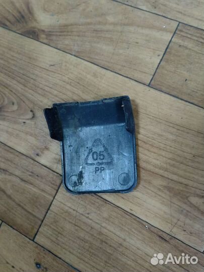 Заглушка буксировочного крюка renault fluence