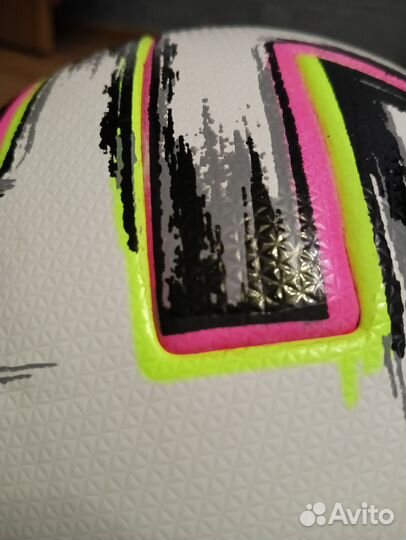 Футбольный мяч adidas euro 2020