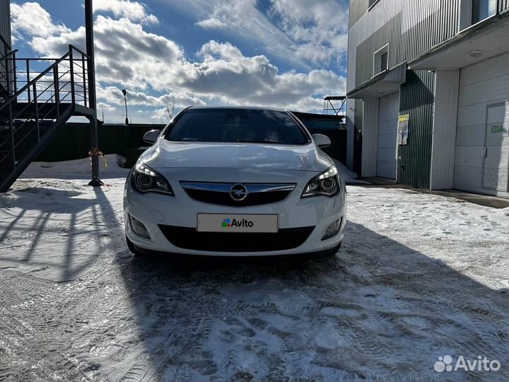 Opel Astra 1.6 AT, 2011, 159 700 км