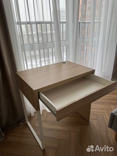 Стол IKEA Микке