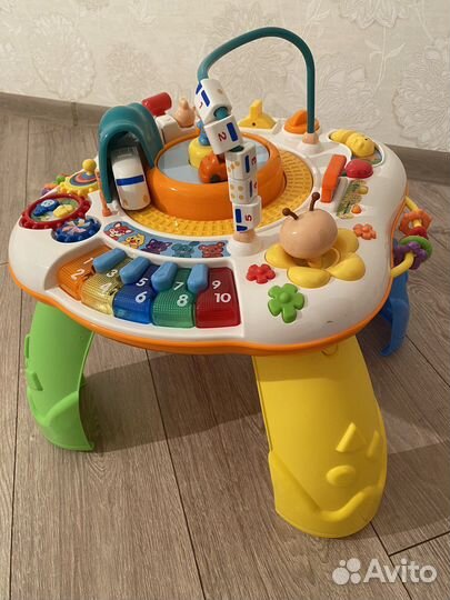 Игровой столик Мир приключений Жирафики