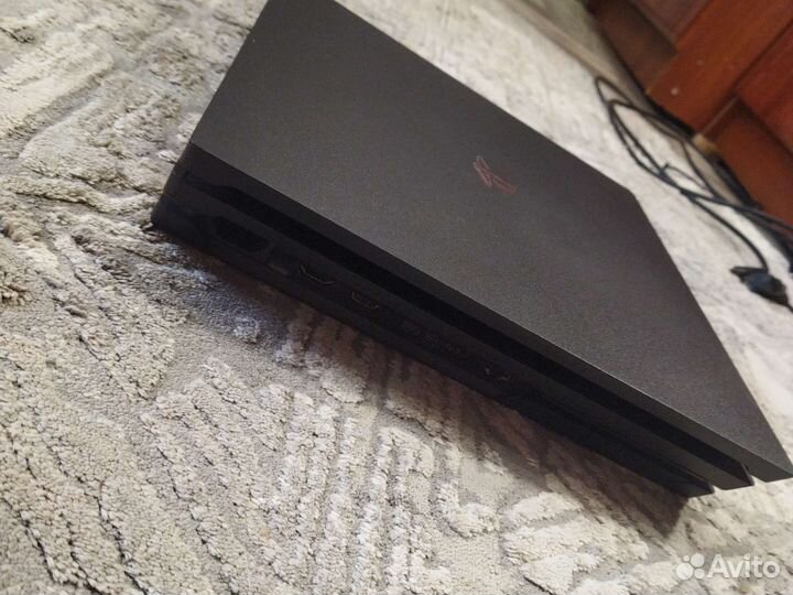 Playstation 4 pro 1tb