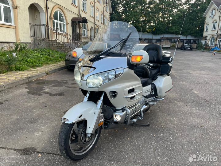 Honda gl1800 goldwing