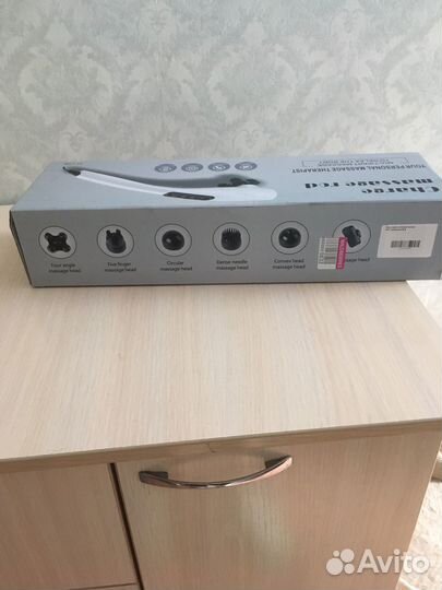 Ручной электрический массажер с насадками