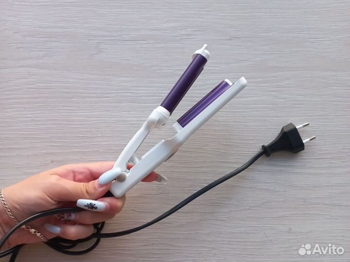 Щипцы для завивки волос