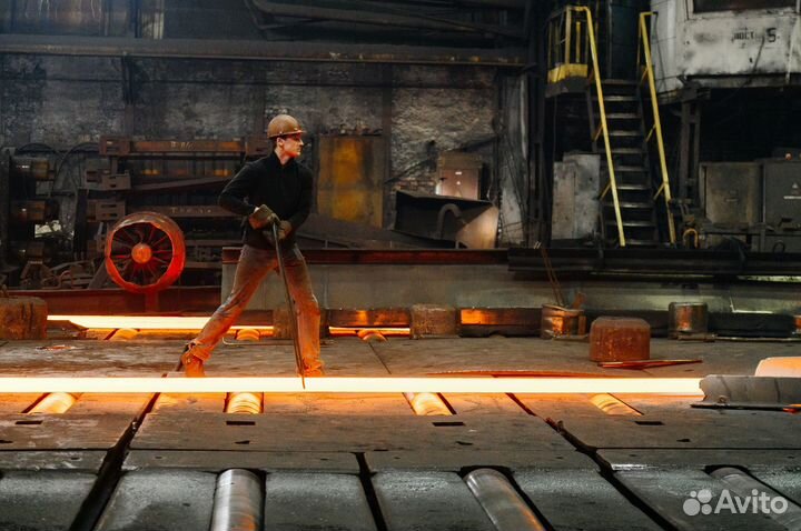 Вальцовщик стана горячей прокатки