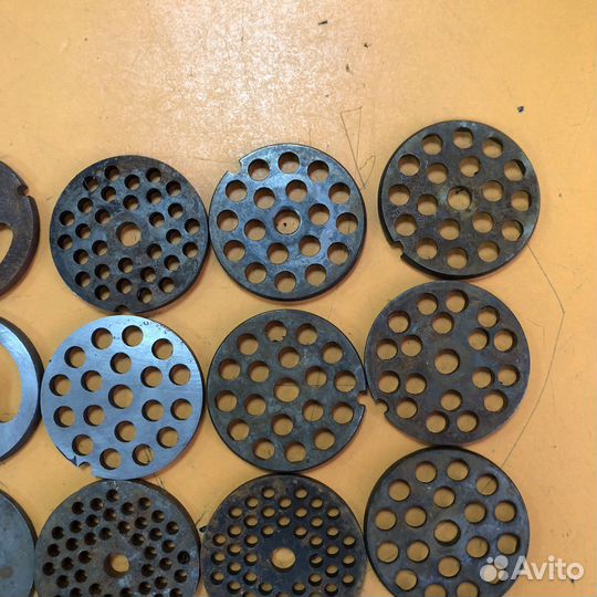 Ножи и решётки для мясорубки