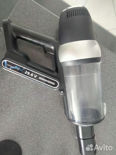 Пылесос беспроводной Redmond UR375