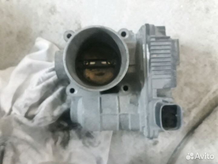 Дроссельная заслонка ниссан