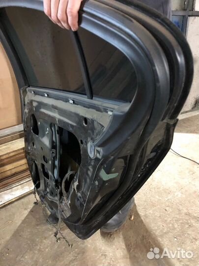 Задняя правая дверь опель инсигния 08-13 г