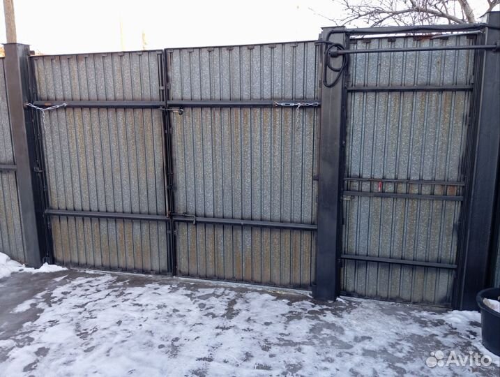 Ворота с калиткой распашные бу