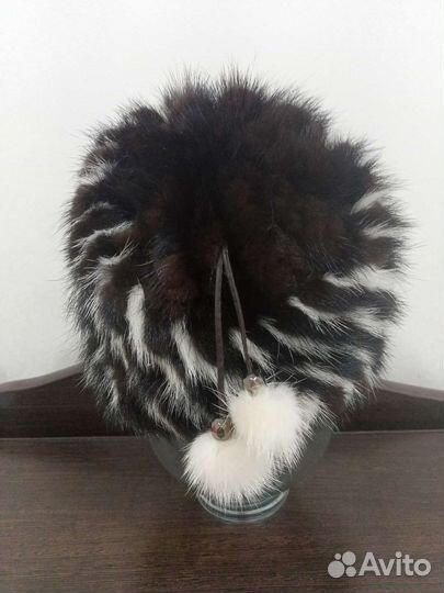 Новая меховая шапка