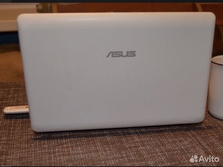 Нетбук asus