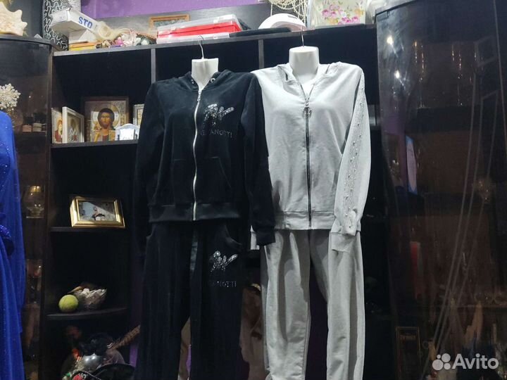 Спортивные костюмы