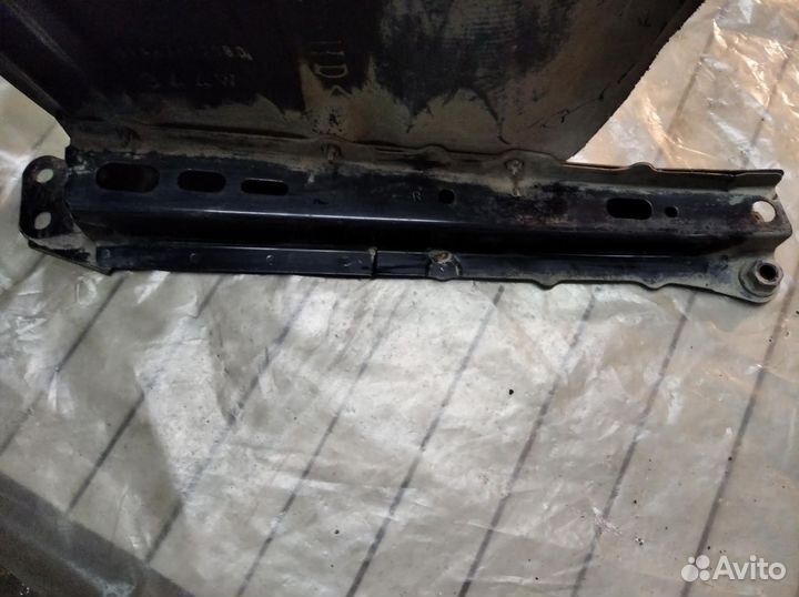 Кронштейн подрамника Toyota Corolla 151 (150) 2013