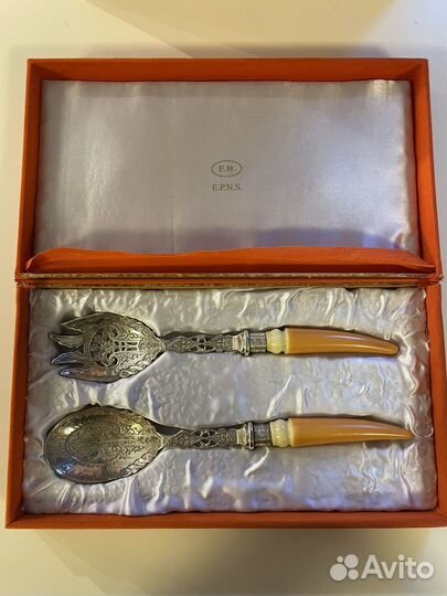 Ложка и вилка салатные