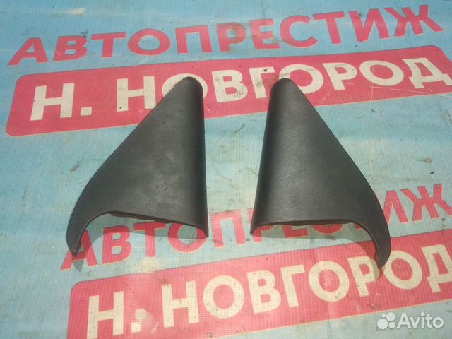 Уголок двери внутренний Ситроен С4 В7