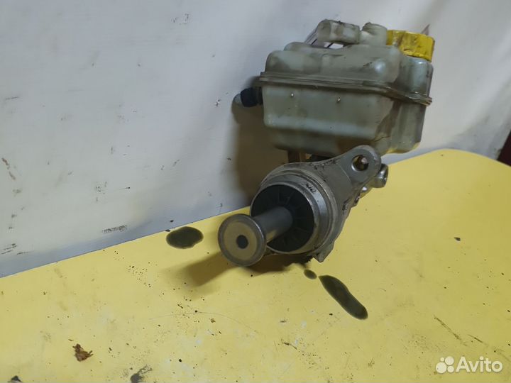Volkswagen polo главный тормозной цилиндр