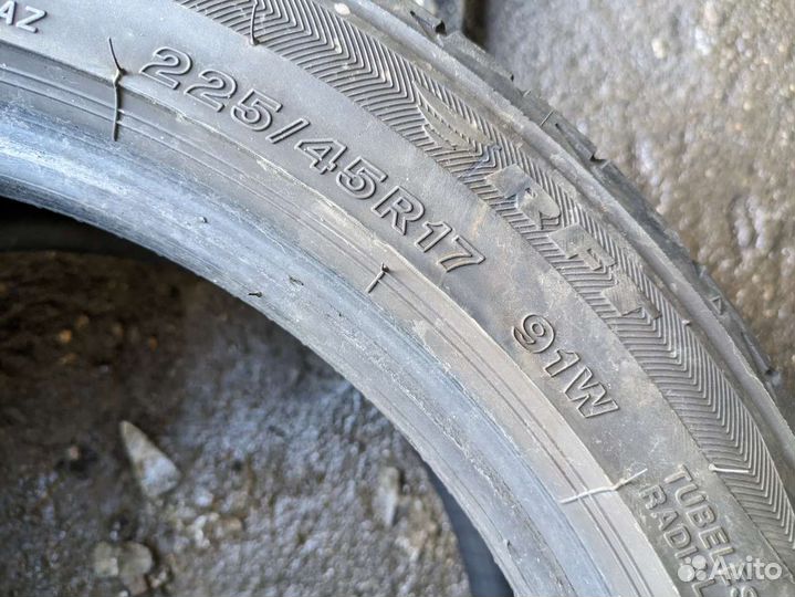 Bridgestone Potenza S001 225/45 R17